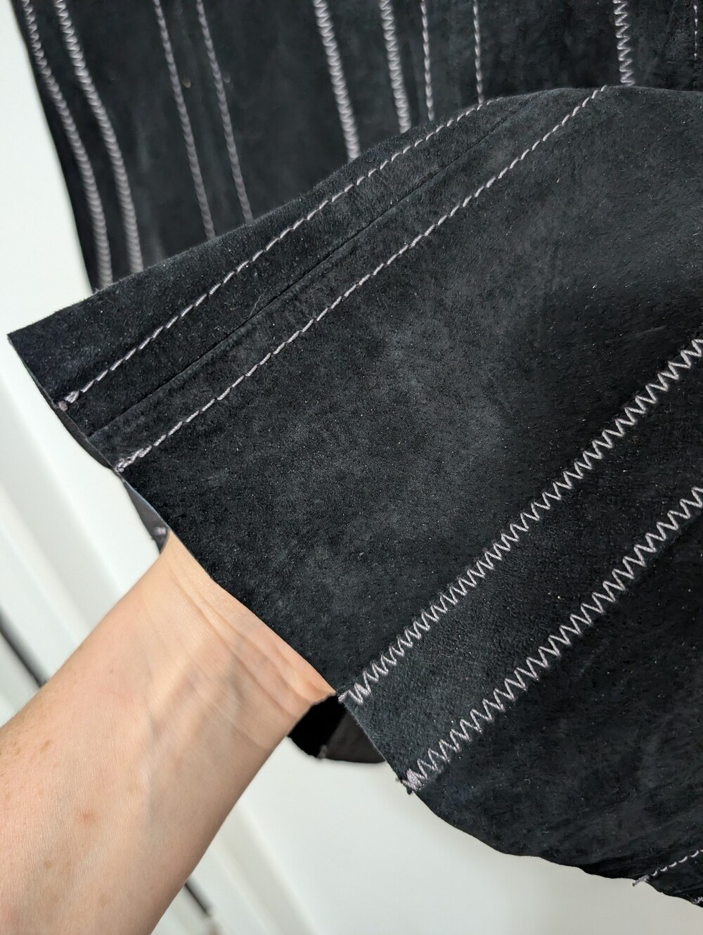 Vintage Danier 90's Suede Skirt Genuine Leather Black High Waist Midi Pinstripes - Picture 3 of 16